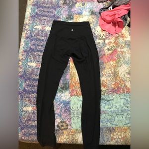 Lululemon leggings size 6